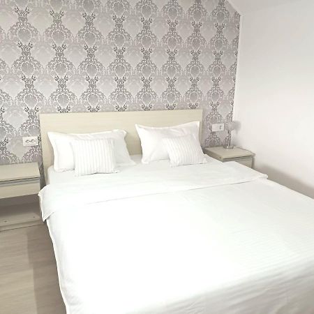 דירות Călimăneşti Casa Luisa מראה חיצוני תמונה