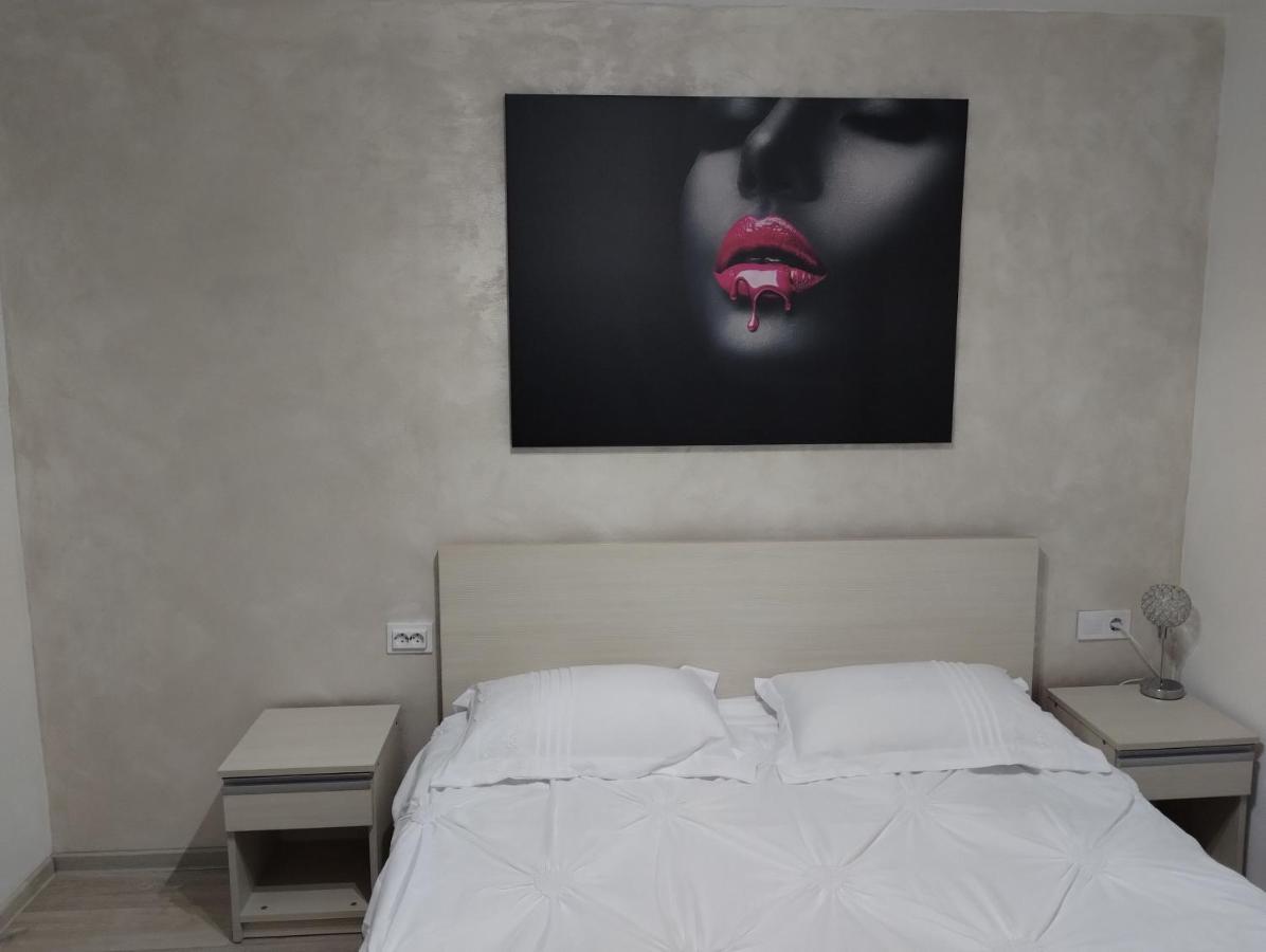 דירות Călimăneşti Casa Luisa מראה חיצוני תמונה